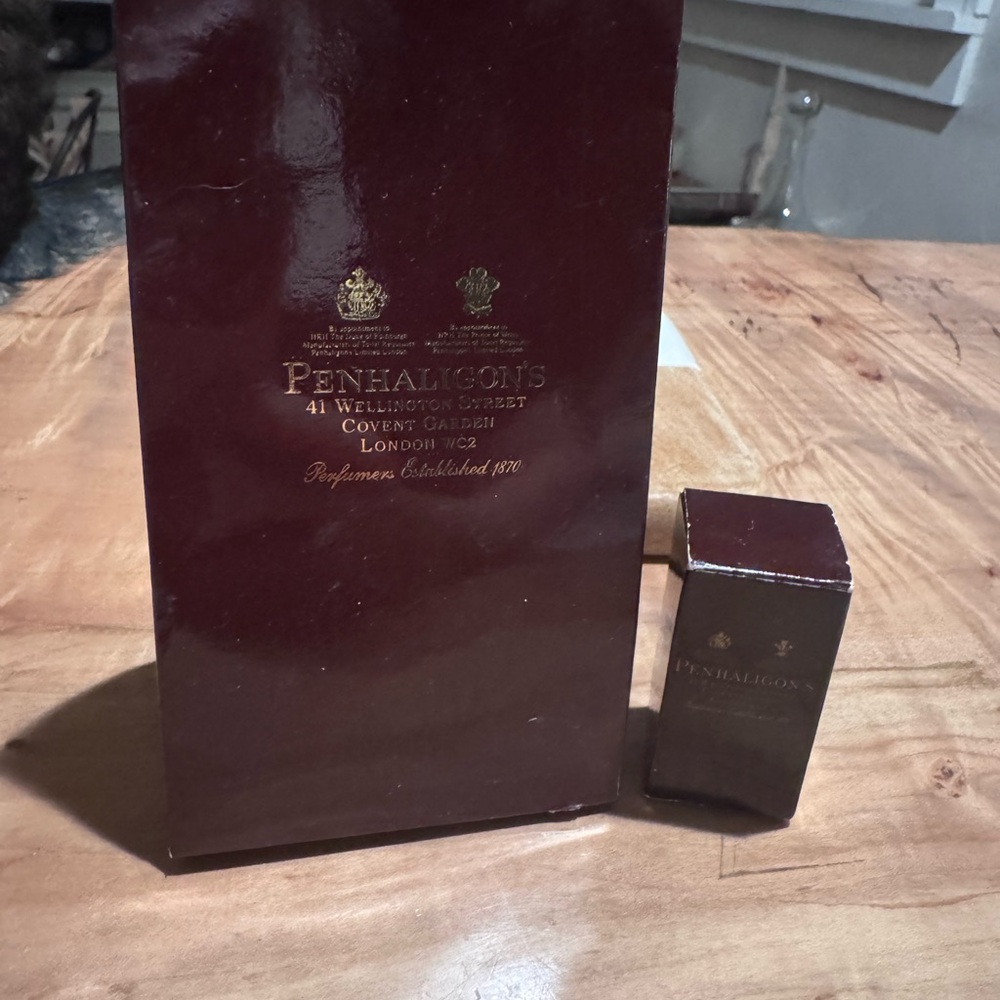 Penhaligon's Burgundy orange blossom Fragrance